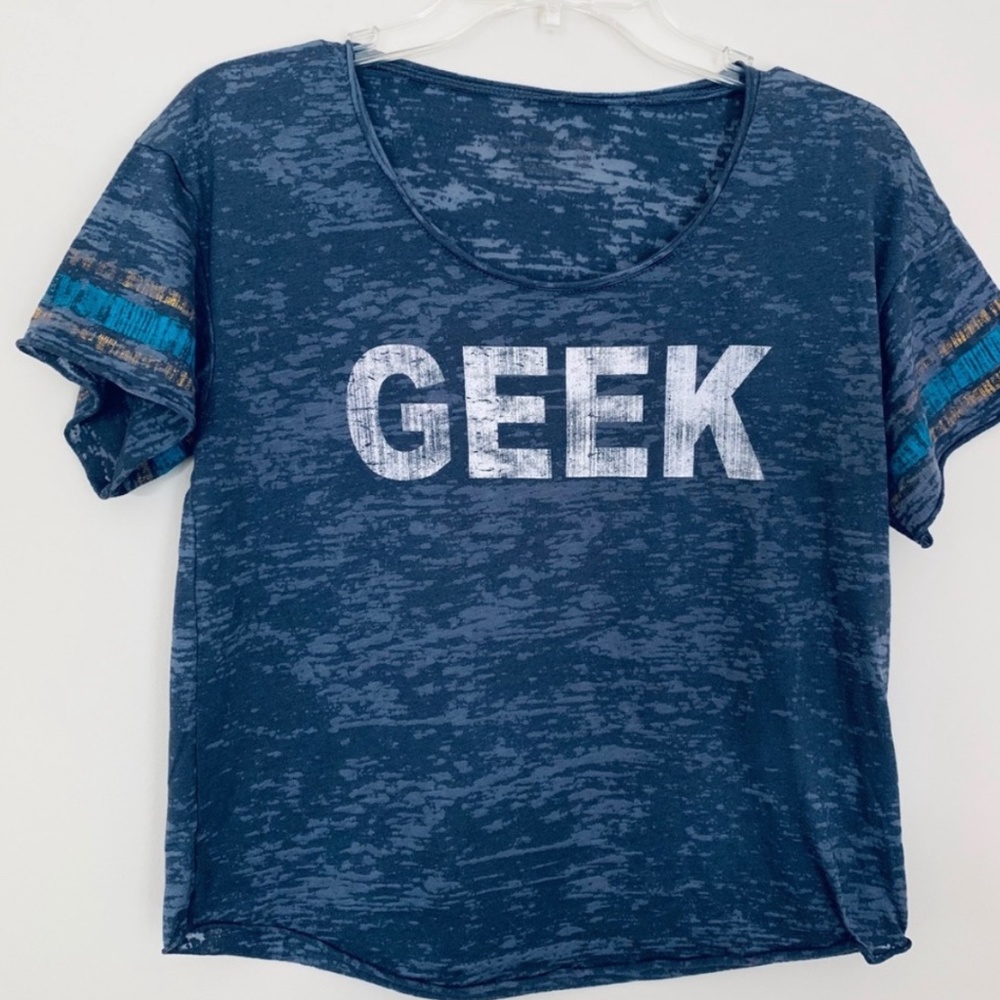 Project Social GEEK graphic T-shirt Size Small